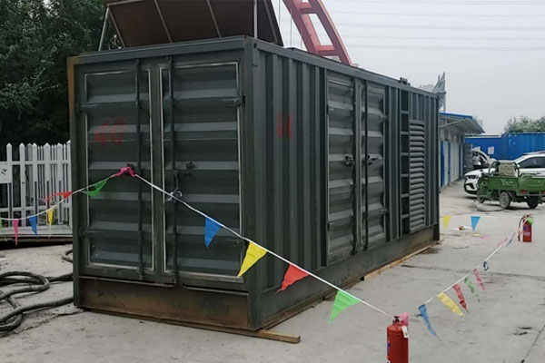 德阳发电机租赁空气滤清器多久更换一次？